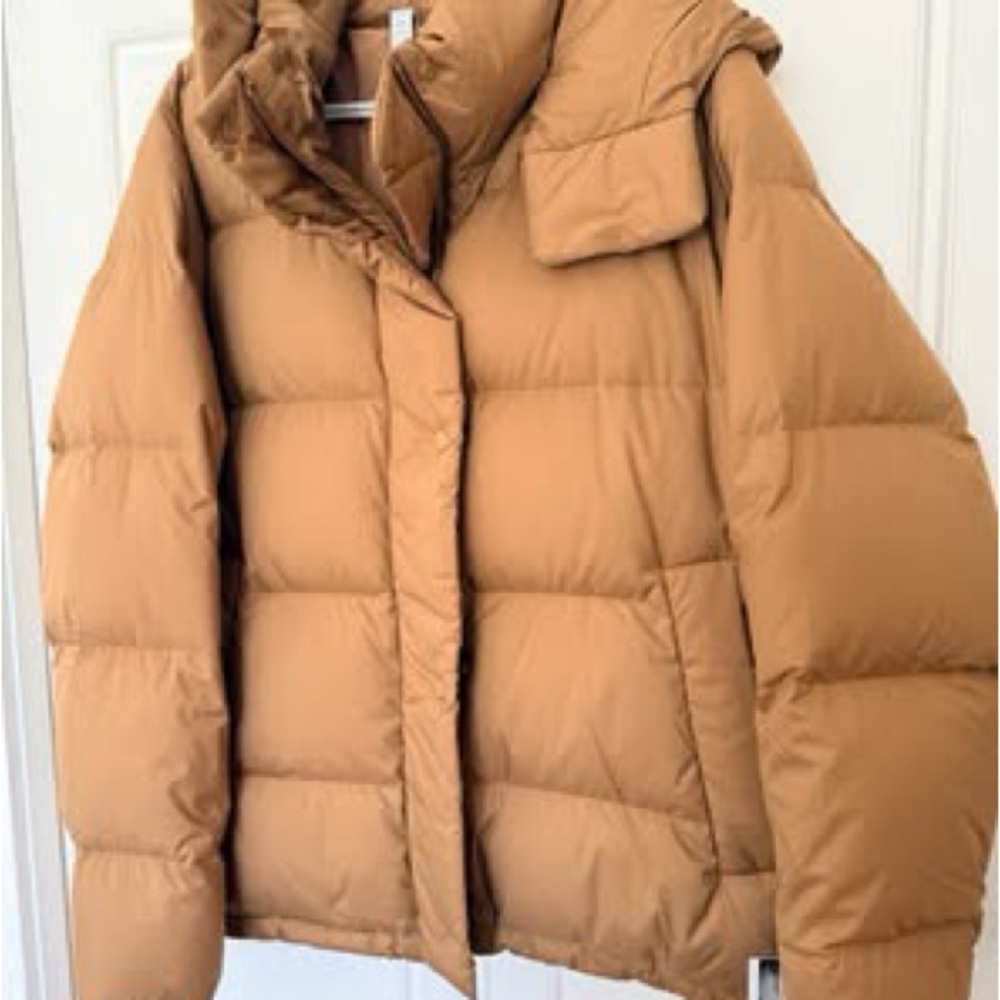 Women's Wunder Puff 600-Down-Fill Jacket. Size 12.